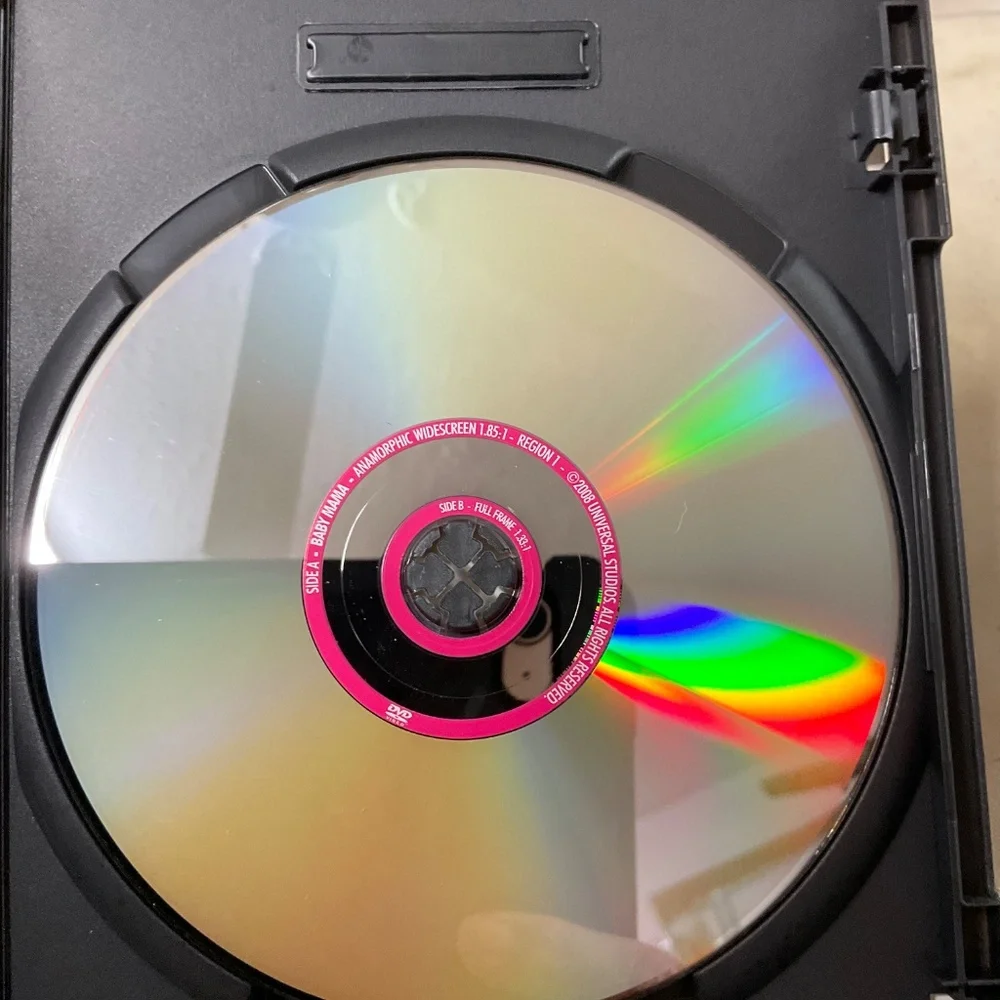 DVD - Baby Mama.  V178